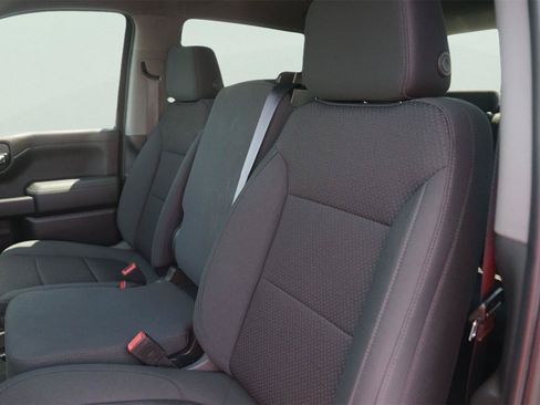 Used 2021 Chevrolet Silverado 1500 Custom Trail Boss w/ LPO, Dark Essentials Package AWD/4WD image 10