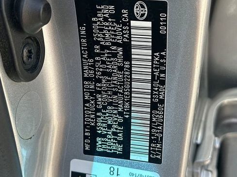 Used 2016 Toyota Avalon Limited w/ Toyota Safety Sense Package FWD image 33