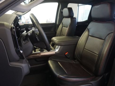 Used 2024 Chevrolet Silverado 1500 LT Trail Boss w/ Convenience Package II AWD/4WD image 19
