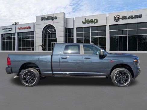 New 2026 RAM 2500 Laramie AWD/4WD image 2