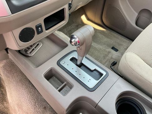 Used 2018 Nissan Frontier SV RWD image 15