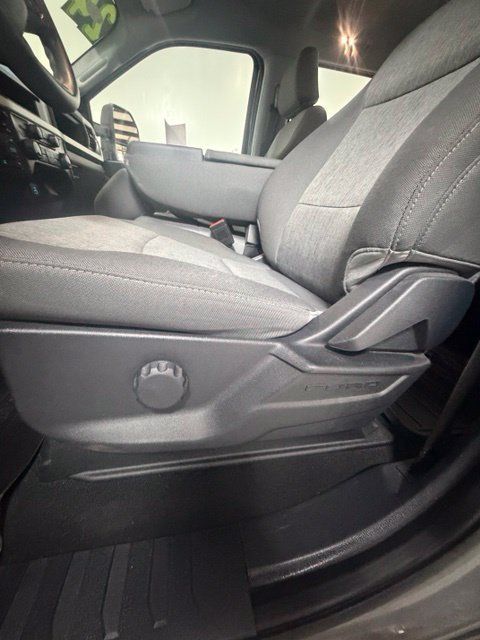 Used 2024 Ford F250 XL w/ STX Appearance Package AWD/4WD image 14