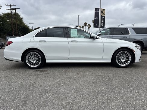 Used 2023 Mercedes-Benz E 350 Sedan image 2