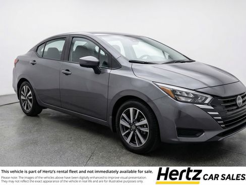 Used 2025 Nissan Versa SV image 1