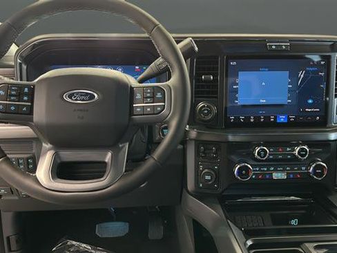 New 2026 Ford F250 Lariat w/ Black Appearance Package AWD/4WD image 11