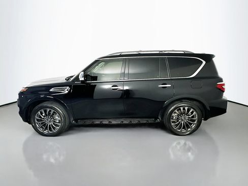 Used 2024 Nissan Armada Platinum AWD/4WD image 4