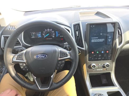 Used 2021 Ford Edge SEL w/ Convenience Package AWD/4WD image 22