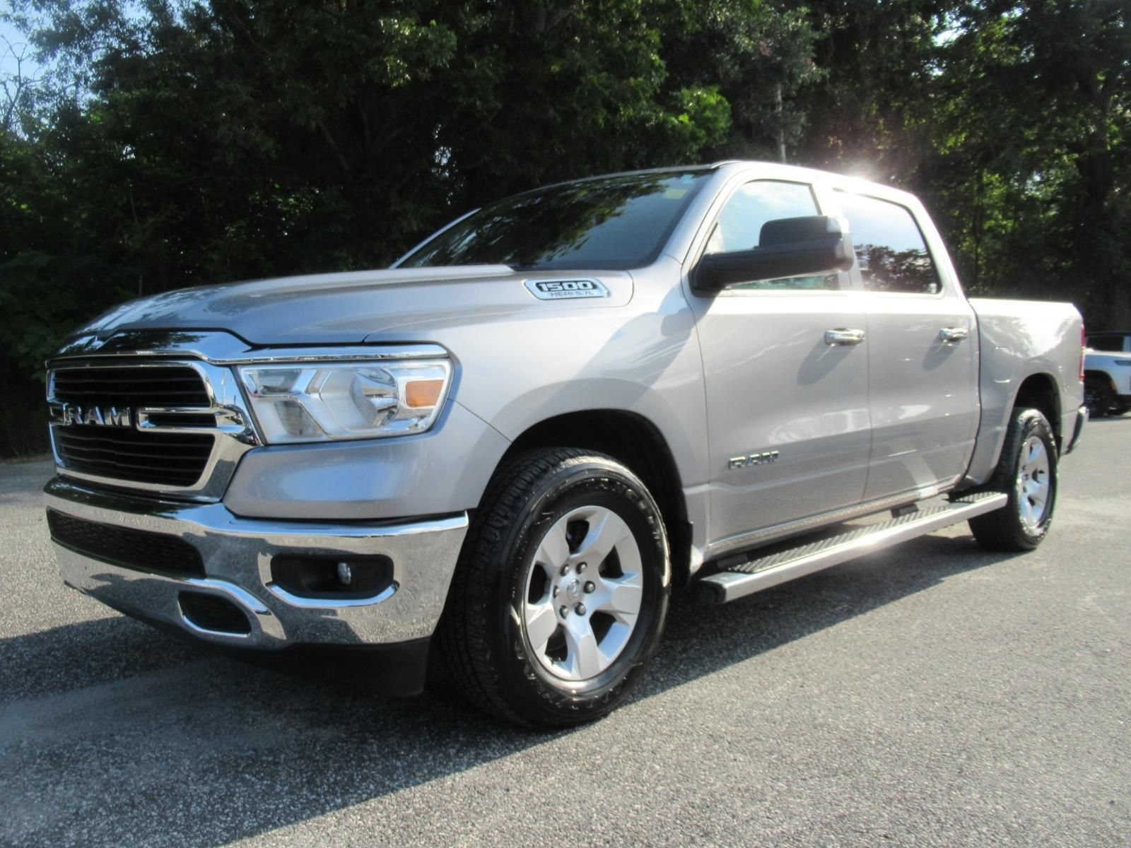 Used 2020 RAM 1500 Big Horn RWD image 3