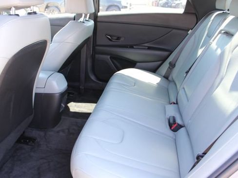 Used 2024 Hyundai Elantra Limited FWD image 31