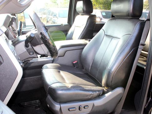 Used 2016 Ford F250 Lariat w/ Lariat Ultimate Package image 12