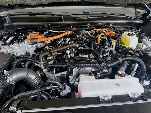 Used 2025 Toyota 4Runner TRD Off-Road image 30