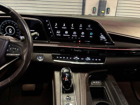 Used 2023 Cadillac Escalade ESV Sport Platinum w/ LPO, ONYX Package AWD/4WD image 50