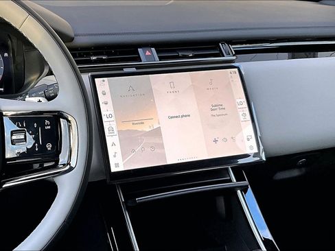 New 2026 Land Rover Range Rover Velar Dynamic SE image 7