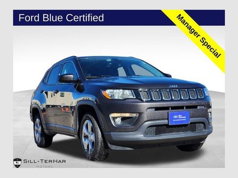 Used 2018 Jeep Compass Latitude w/ Cold Weather Group AWD/4WD image 1