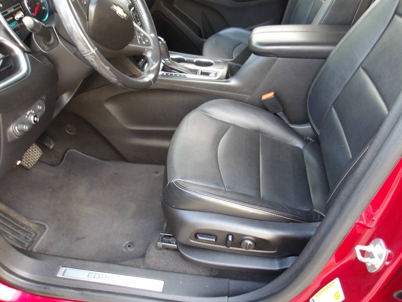Used 2018 Chevrolet Equinox Premier FWD image 6