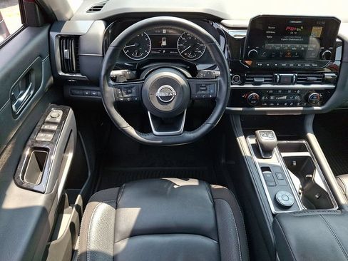 Certified 2023 Nissan Pathfinder SL w/ Cargo Package AWD/4WD image 14