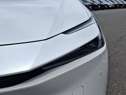 Used 2023 Toyota Prius Prime FWD image 9