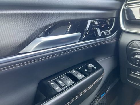 Used 2024 Jeep Grand Wagoneer L Series II w/ Quick Order Packagew 28T image 10