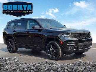 Used 2025 Jeep Grand Cherokee L Limited w/ Black Appearance Package AWD/4WD video 2