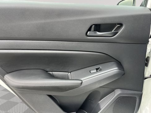 Certified 2025 Nissan Altima 2.5 SV FWD image 12