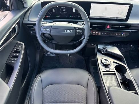New 2025 Kia EV6 Light w/ Light LR Technology Package image 9