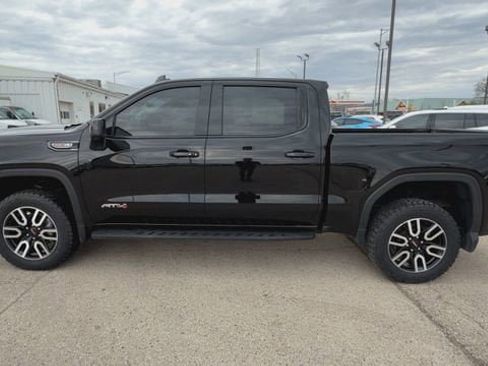 Used 2024 GMC Sierra 1500 AT4 w/ Technology Package image 6