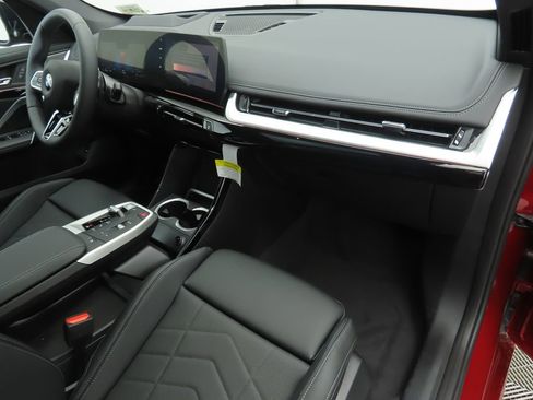 New 2026 BMW X1 xDrive28i w/ Technology Package image 17