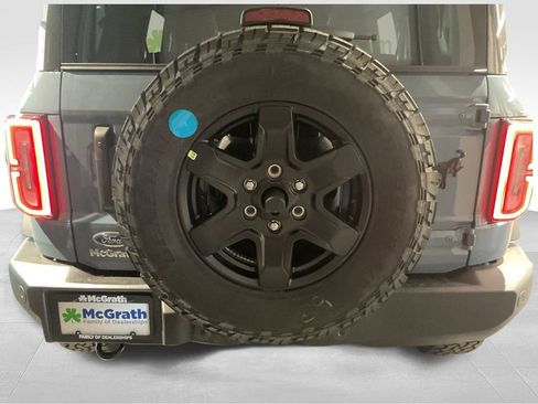 New 2025 Ford Bronco Outer Banks w/ Black Appearance Package image 23