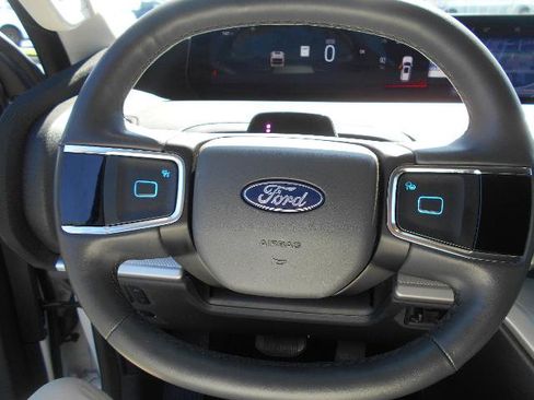 Certified 2025 Ford Expedition Max Active RWD image 4