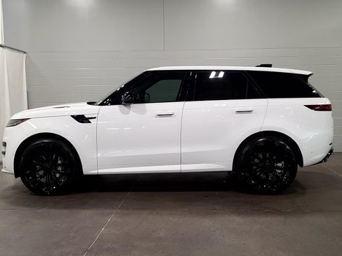 New 2026 Land Rover Range Rover Sport Dynamic SE image 7