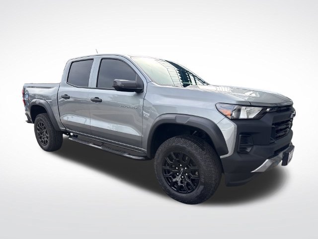 Used 2025 Chevrolet Colorado Trail Boss AWD/4WD image 8