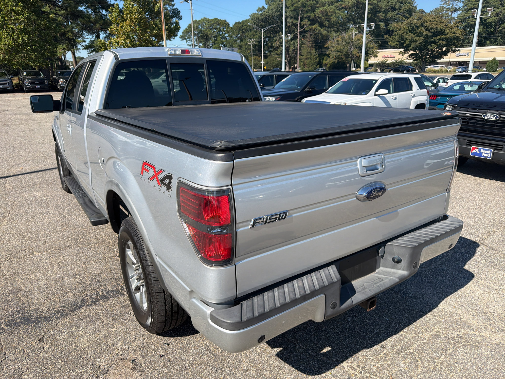 Used 2014 Ford F150 FX4 w/ Equipment Group 402A Luxury AWD/4WD image 7