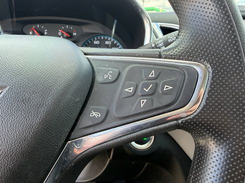 Used 2020 Chevrolet Equinox LS image 20