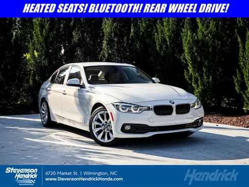 Used 2018 BMW 320i Sedan RWD image 1