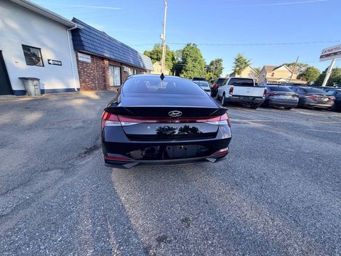 Used 2023 Hyundai Elantra SEL FWD image 30