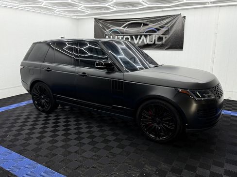 Used 2018 Land Rover Range Rover HSE image 2