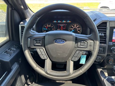 Used 2017 Ford F150 XLT w/ Equipment Group 302A Luxury AWD/4WD image 36