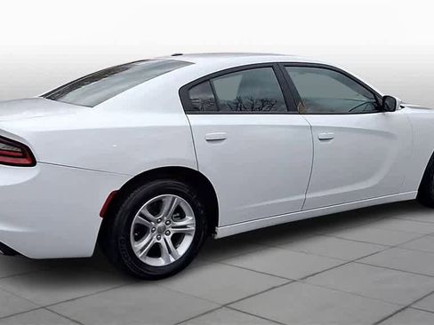 Used 2020 Dodge Charger SXT w/ Leather Interior Group image 8