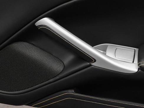 Certified 2014 Ferrari F12 Berlinetta Berlinetta image 32