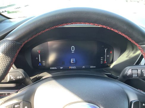 Used 2024 Ford Escape ST-Line w/ Tech Pack #1 AWD/4WD image 15