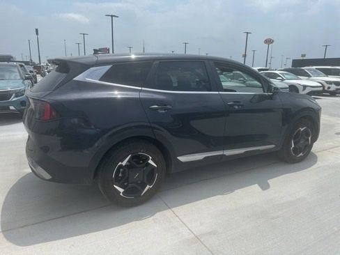 Certified 2026 Kia Sportage EX FWD image 16