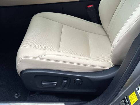 Certified 2022 Lexus RX 350 FWD w/ Premium Package image 21