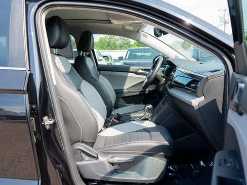Certified 2023 Volkswagen Taos SEL AWD/4WD image 12