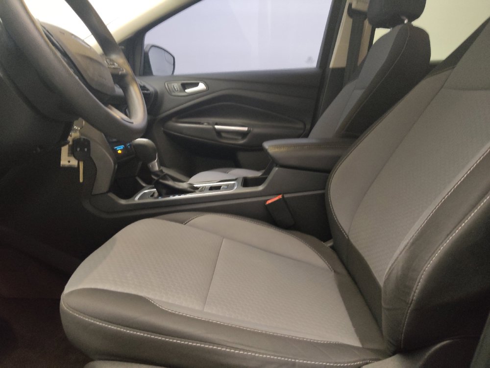 Used 2017 Ford Escape SE FWD image 17