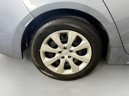 Used 2024 Toyota Corolla LE FWD image 32