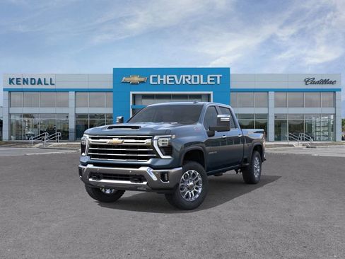 New 2026 Chevrolet Silverado 2500 LTZ w/ LTZ Premium Package AWD/4WD image 8