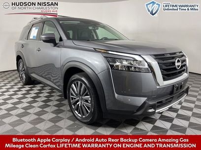 Used 2024 Nissan Pathfinder SL w/ SL Premium Package
