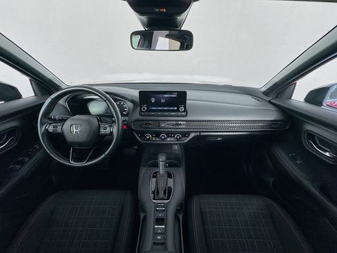 Used 2025 Honda HR-V Sport image 40