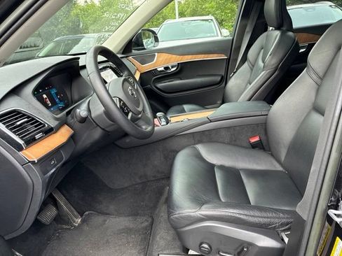 Used 2023 Volvo XC90 B6 Plus AWD/4WD image 16