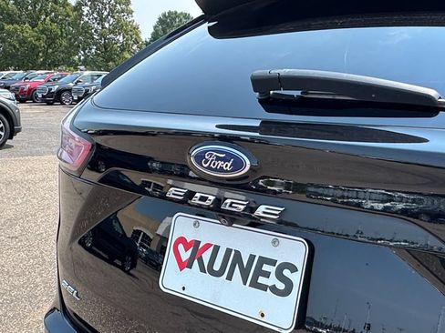 Used 2022 Ford Edge SEL AWD/4WD image 37